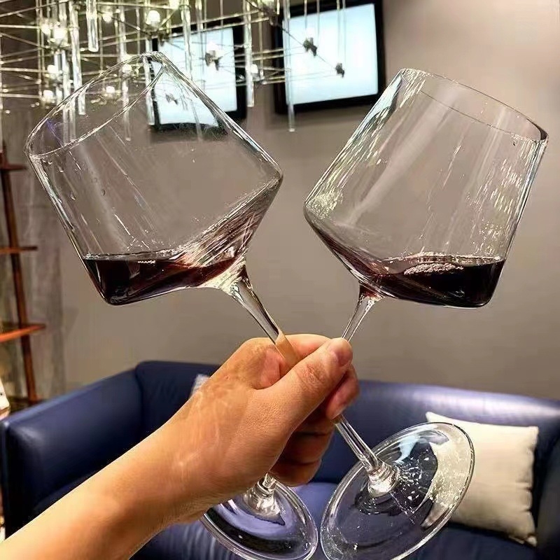 Staklena čaša za vino, ručna izrada, retro stil luksuza