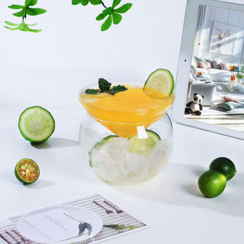 Martini čaša s bazom trokustaste trake, 101–200 ml, visok borosilikatni materijal, moderan molekularni koktel dizajn, prilagodba logotipa