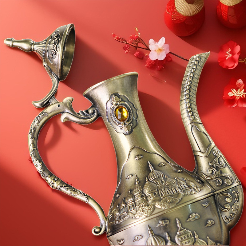 Kovový set na pitie, retro štýl, luxusný retro dizajn, európsky štýl