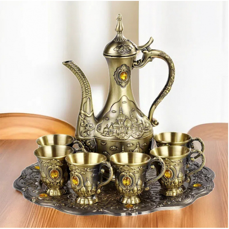 Kovový set na pitie, retro štýl, luxusný retro dizajn, európsky štýl