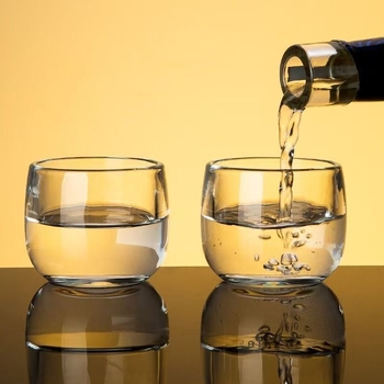 Čaša za vino, jednostavan stil, obična staklena čaša, kapacitet 1000 ml ili više