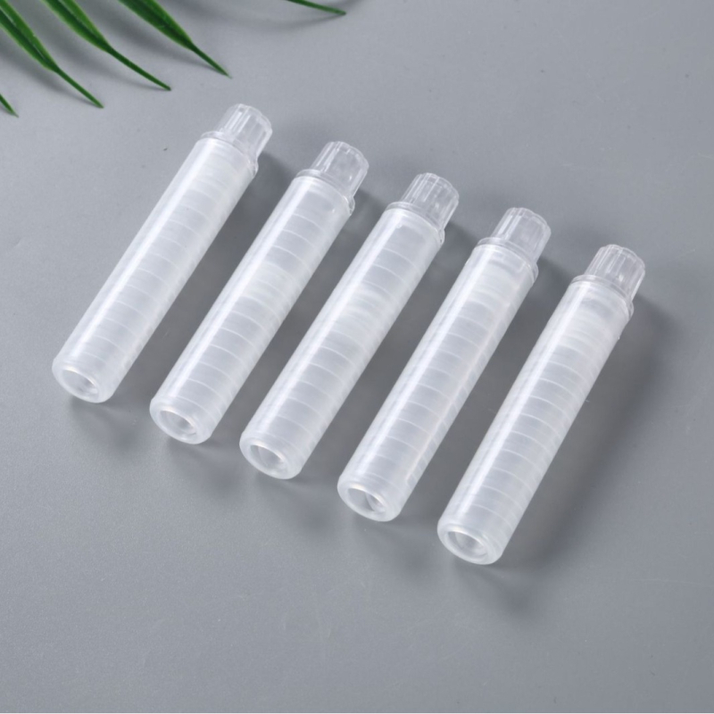 Klip za kredU u futri za morsku uporabu (Brand: Other; Materijal: Plastika; Uvoz: Ne; Poklon: Ne)