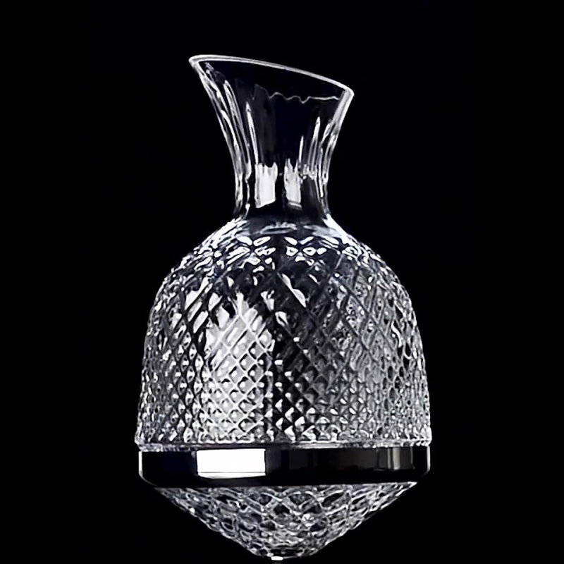 Decantator de vin cu corp din sticlă și mecanism rotativ în spirală (Material: Sticlă; Capacitate: ≥1000 ml; Greutate: 2 kg; Stil: Modern simplu; Categoria: Decantator)