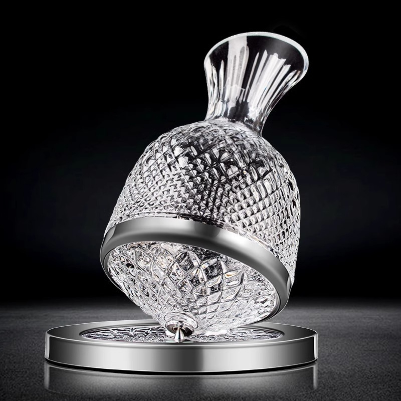 Decantator de vin cu corp din sticlă și mecanism rotativ în spirală (Material: Sticlă; Capacitate: ≥1000 ml; Greutate: 2 kg; Stil: Modern simplu; Categoria: Decantator)