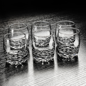 Čaša za vino s motivom jabuke, kristalno staklo, kapacitet 80 ml, set od 6–10 komada