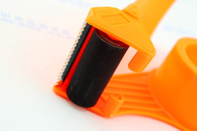 Stroj za zatvaranje i rezanje ambalažne trake HY 2.50, širina trake do 50 mm