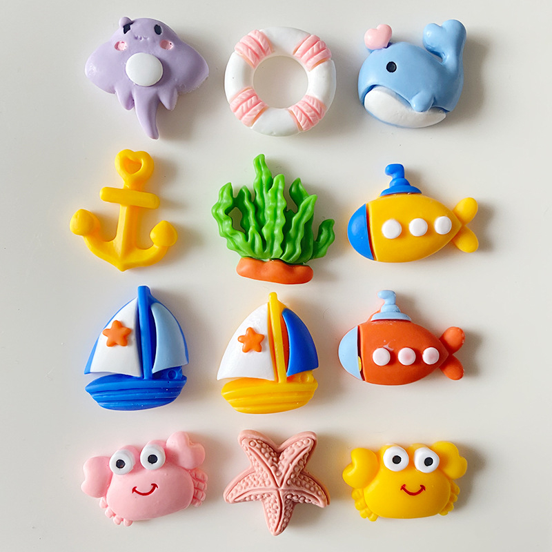 Kalózhajó tolltartó, műanyag, modell HDCBT009, személyre szabás igény szerint, nyomtatott logó