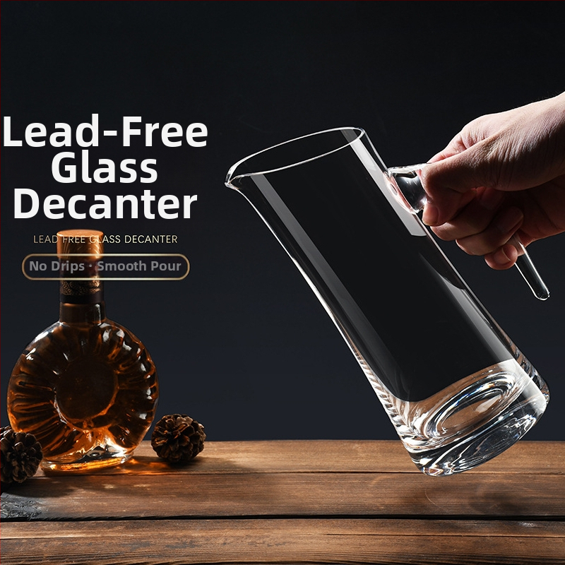 Sklenený dekantér, objem 601–700 ml, moderný jednoduchý štýl, uvedený na trh v roku 2019