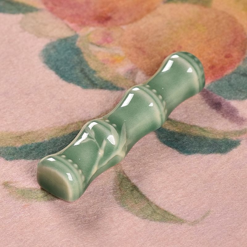 Suport ceramic pentru pensule și greutate de hârtie – stil chinezesc, minimalist antic pentru caligrafie pe birou