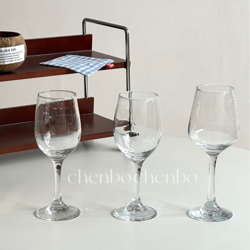 Set čaša za crveno vino od stakla, zapremina 301–400 ml, mogućnost otiska logotipa, pakiranje u papirnatoj kutiji, moderan minimalistički stil, brend Red cherry