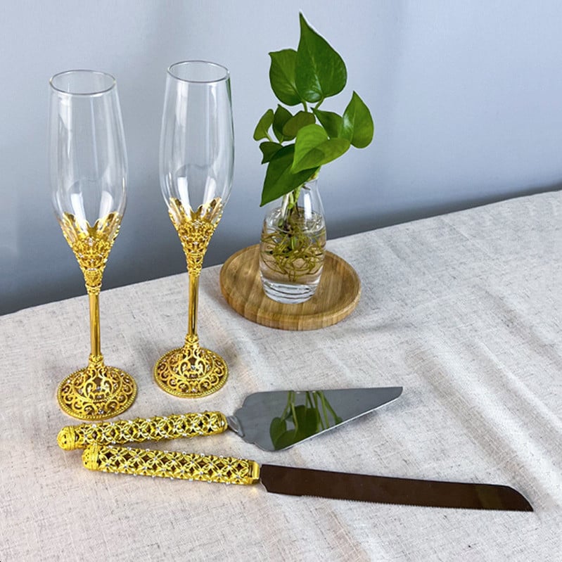 Vintage set čaša za šampanjac s izrezbarenim uzorkom, zlatni luksuzni sjaj, kristalne čaše za pjenušavo vino i desertno vino, 4-djelni set s nožem za tortu i posluživačem