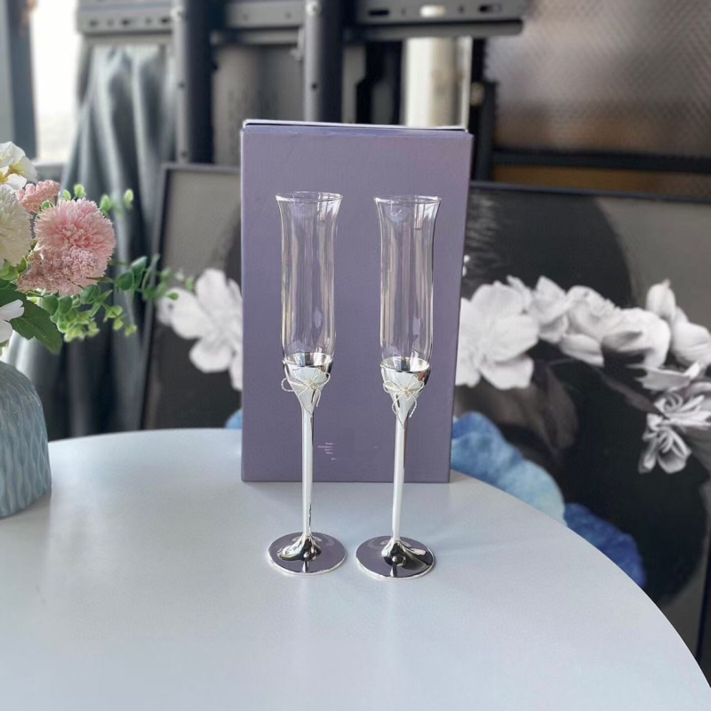 Krištalno čašice za šampanjac, set od 2, zapremina 201–300 ml, stil laganog luksuza, poklon kutija