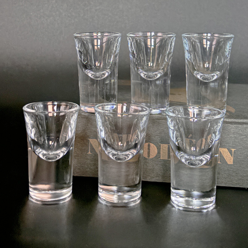 Стъклен комплект чаши за спиртни напитки с печат на лого, 6–10 бр, модерен минималистичен стил, капацитет 1–100 ml, опаковка в цветна кутия