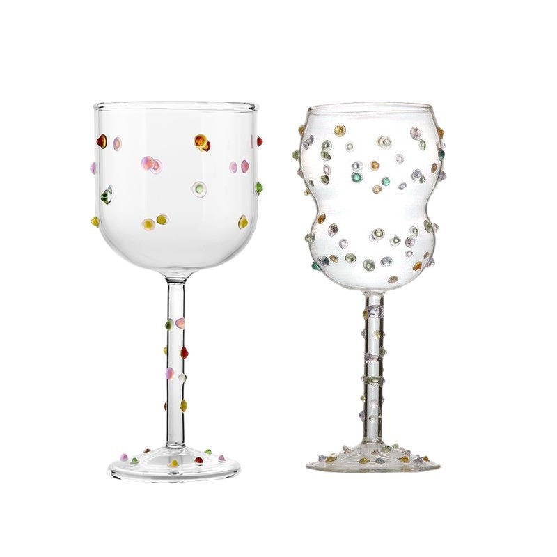 Šampanjaska čaša goblet od borosilikatnog stakla; kapacitet 301–400 ml; moderan minimalistički stil, bez ručke; moguć tisak logotipa; pakiranje: kartonska kutija.