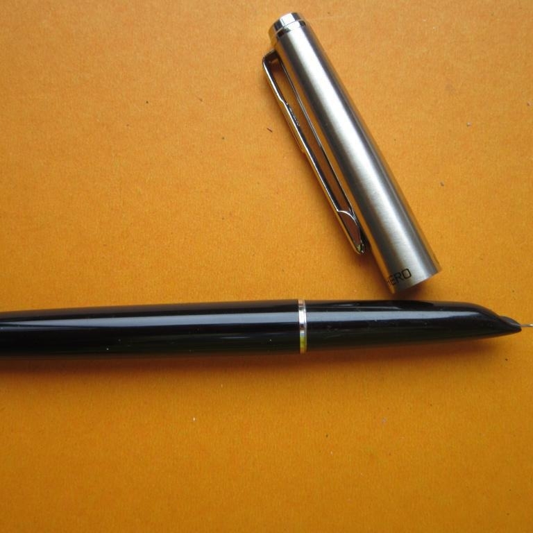 Hero nalivno pero s metalnim tijelom, stari model 007, bez logotipa