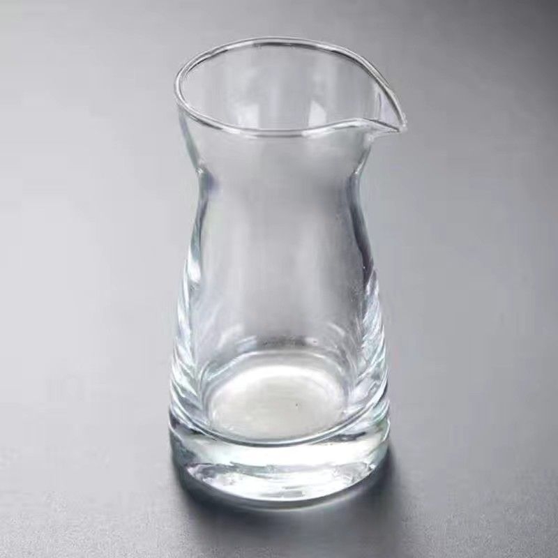 Set od sedam kristalnih čaša za alkohol, male čaše od 10 ml, bijela