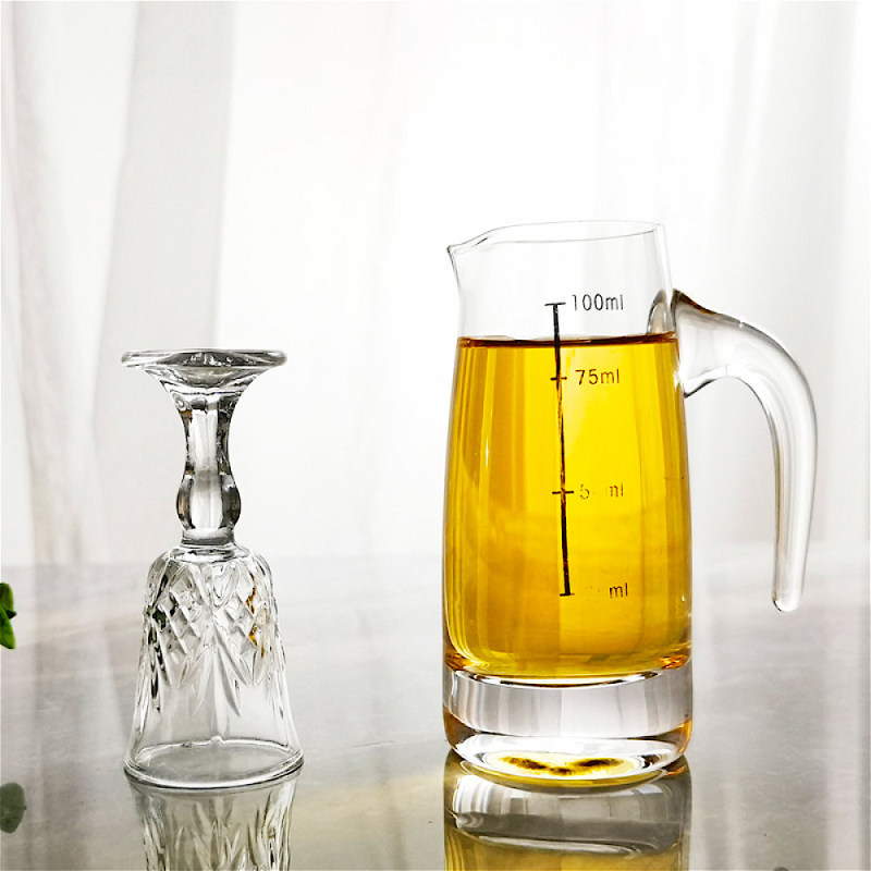 Stakleni set za liker s dozatorom i čaše za bijelo vino, boemski stil, lagani luksuz retro (Materijal: staklo; Komponente: dozator i čaše za bijelo vino; Brand: JEKA.BZ.CHEN)
