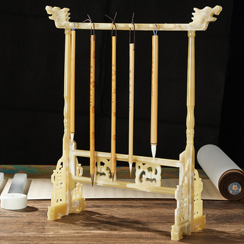 Калиграфски държач за четки – имитационен нефрит