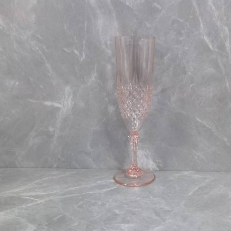 Borospohár – Yunyi Márka; Anyag: Műanyag; Stílus: Modern egyszerűség; Súly: 60 g