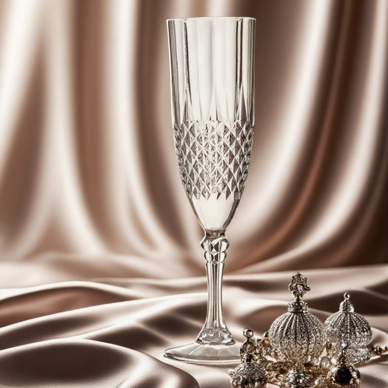 Borospohár – Yunyi Márka; Anyag: Műanyag; Stílus: Modern egyszerűség; Súly: 60 g