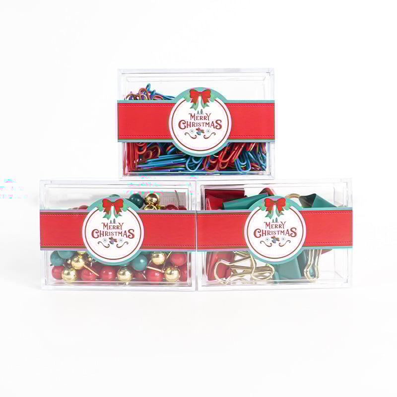 Karácsonyi irodai kellékkészlet: fém–műanyag konstrukció, nettó tömeg 100 g, egyedileg csomagolva nagy négyzetes dobozban, Beauty is learning