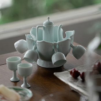 Keramikus melegítő készlet fehér- és sárga borhoz fazékkal, hat pohárral és víztartó kancsóval — Yin Chuantang, könnyed luxus retro stílus