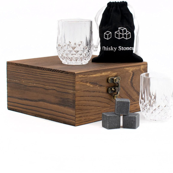 Whisky set s kamenčićima za led i staklenim čašama u drvenoj kutiji – Barware, Staklo, Premium kvaliteta, Lagani luksuz retro stil, Ljeto 2021