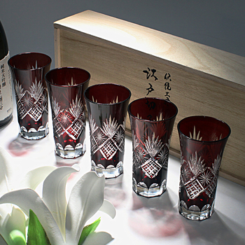 Japán stílusú boros pohár, üvegből, kézzel faragott Edo Kiriko minta, 5 darabos készlet