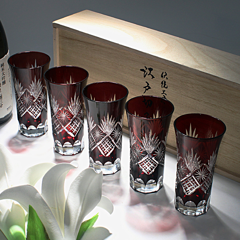 Japán stílusú boros pohár, üvegből, kézzel faragott Edo Kiriko minta, 5 darabos készlet