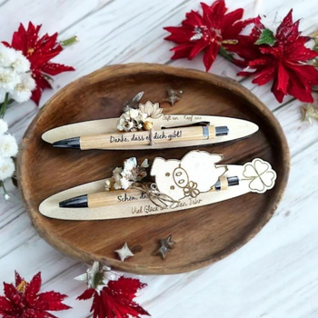 Egyedi gravírozott fa aláíró tollkészlet, fém tollheggyel, kattintásos záródás, alapcsomagolás