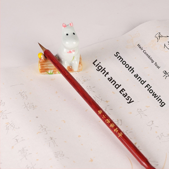 Keramický stojan na štetce s motívmi zvierat pre kaligrafiu, model KTBG-07