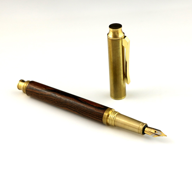 Félfém kalligráfia toll fa tokban, fém tollheggyel, rotációs tintaellátó rendszerrel, modell SY-453, márka Biaofengtang