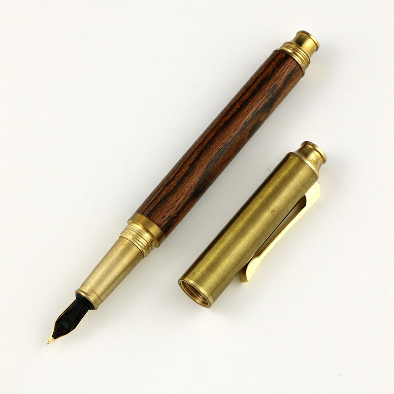 Félfém kalligráfia toll fa tokban, fém tollheggyel, rotációs tintaellátó rendszerrel, modell SY-453, márka Biaofengtang