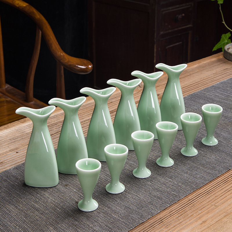 Porcelanski vinski set sa stalkom, 13-dijelni set, uključuje 6 posuda za vino i 6 čaša, moderni minimalistički stil