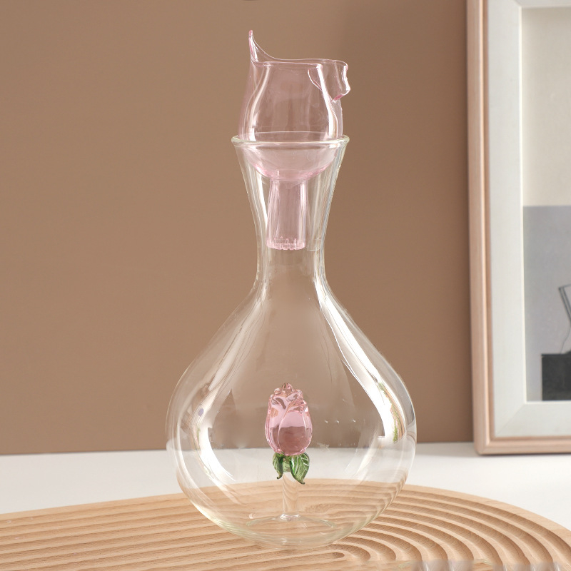 Dekanter za vino s trodimenzionalnim motivom ruže, visok borosilikatno staklo, 401–500 ml, s ručkom