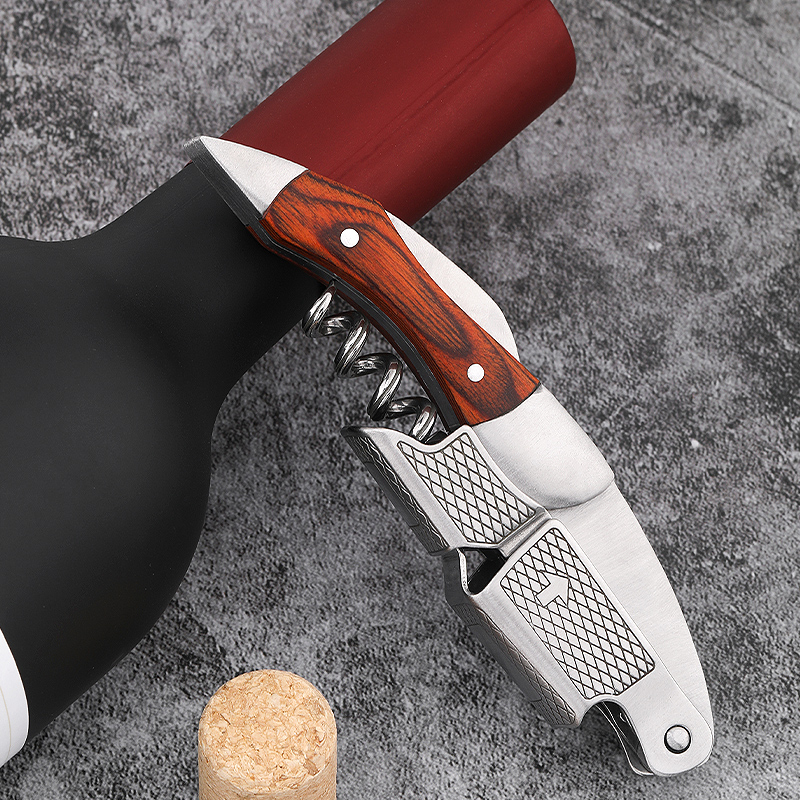 Xintonghui Многофункционална отварачка за червено вино — неръждаема стомана, модел 001