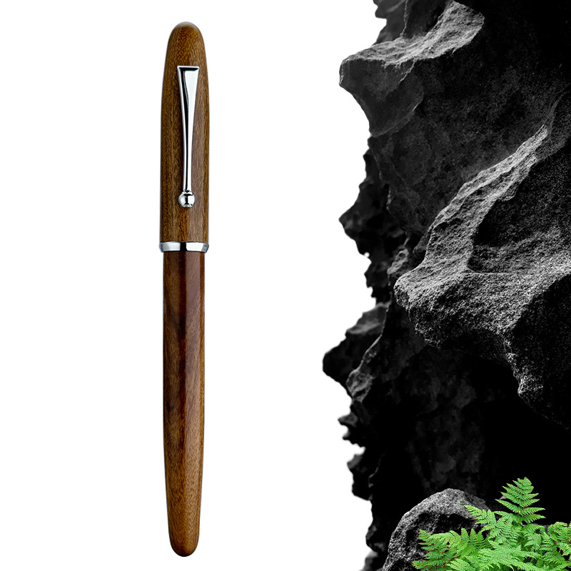 Drveno pero, model 3W816, automatski sustav opskrbe tintom, vrh 0.5, lasersko graviranje logotipa, mogućnost prilagodbe.