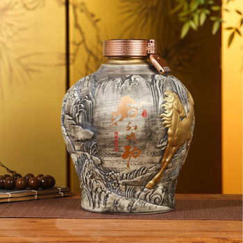 Jingdezhen kerámia borosüveg 8 ló motívummal, modern egyszerű stílus, 2025-ben bemutatva, logónyomás elérhető, egy darabos csomagolás, első osztályú minőség