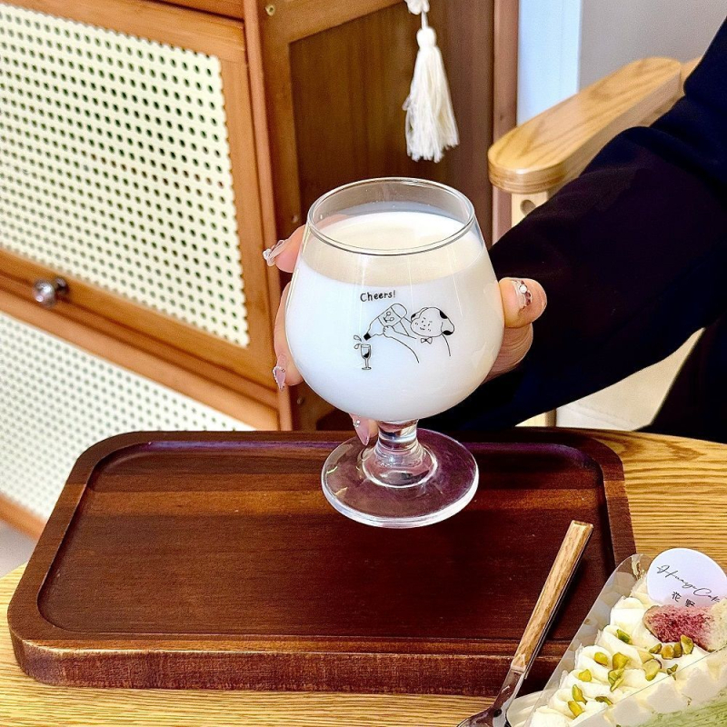 Goblet od stakla – kapacitet 301–400 ml, moderni minimalistički stil, bez drške, papirnata kutija
