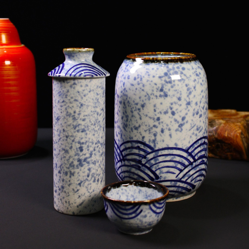 Japán stílusú kerámia bormelegítő kanna, retro dizájn, nyomtatott logóval