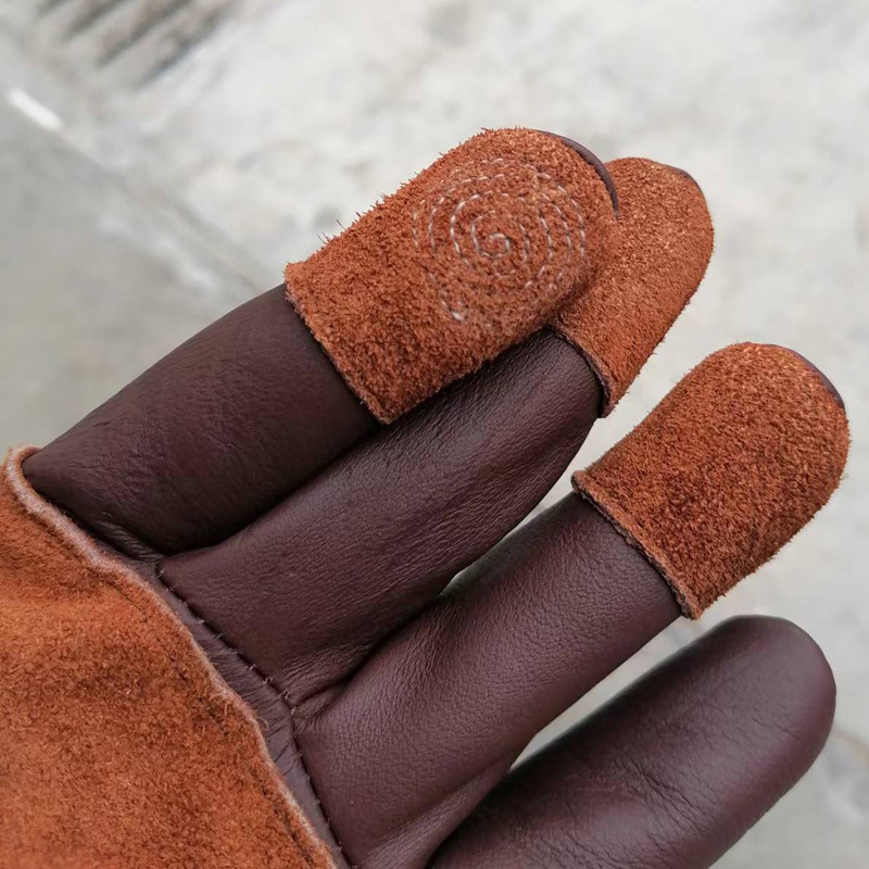 Hosszú kerti kesztyű érintőképernyővel – vágásvédett, kopásálló, metszeni és munkavédelemhez