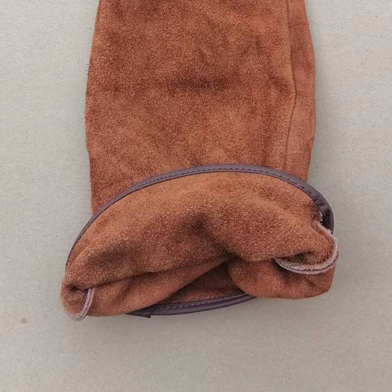 Hosszú kerti kesztyű érintőképernyővel – vágásvédett, kopásálló, metszeni és munkavédelemhez