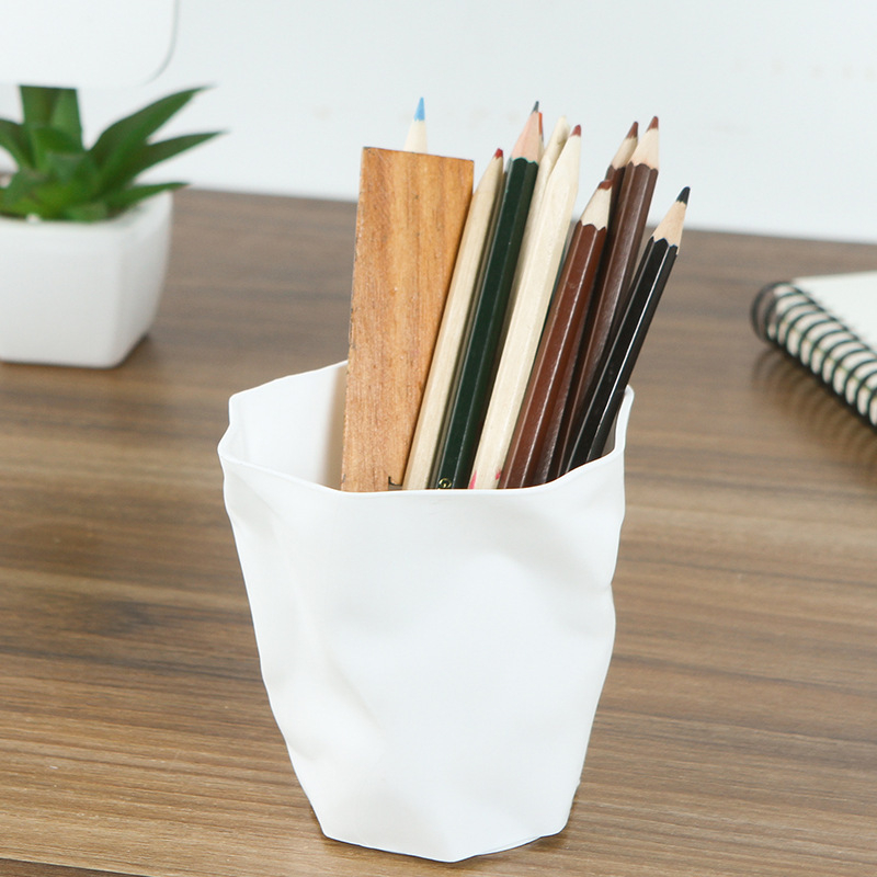 Organizator de birou și suport pentru pixuri, design neregulat, din plastic PP, modelul 22195, fără capac, stil japonez.