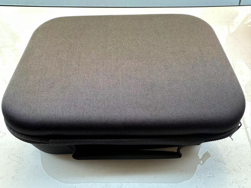 Ručni bežični usisavač za dom i auto – motor bez četkica, 7.4V, 75W, 11000 Pa, 3-u-1, sterilizacija, rasvjeta