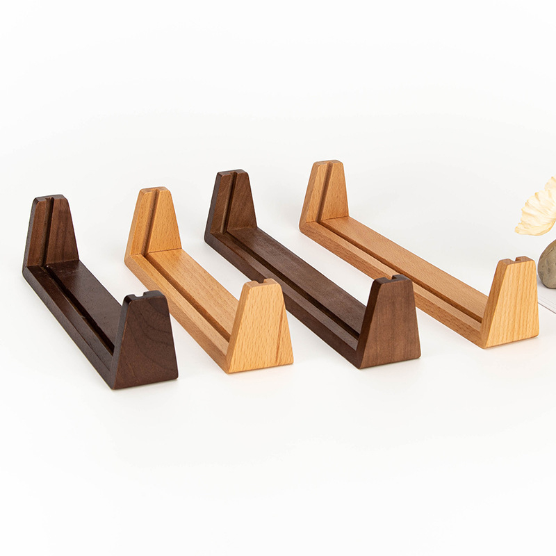 Suport de afișaj în formă de U din lemn pentru calendar și ramă foto – lemn de nuc și fag, stil minimalist