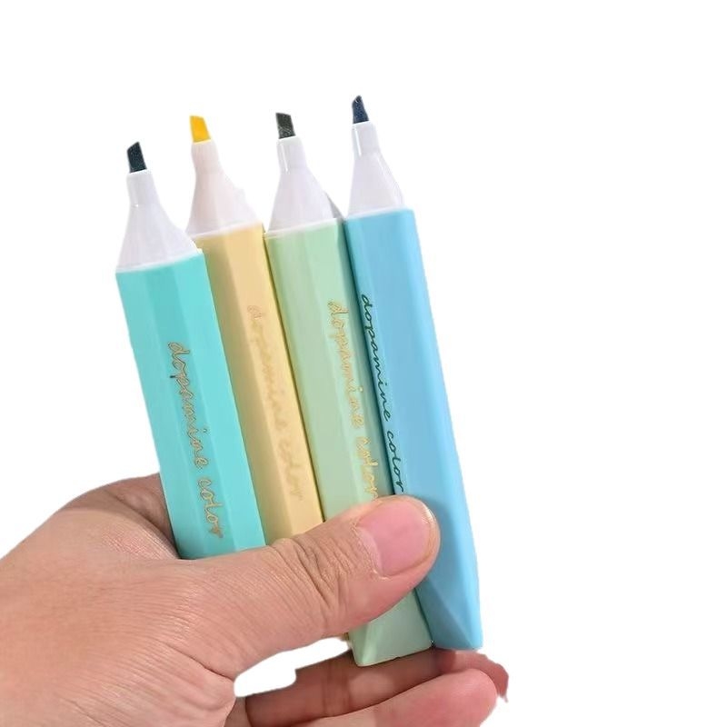 Marker za isticanje s nagnutim vrhom, plastično kućište, 4 komada u kutiji, za učenike