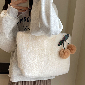 Плюшена дамска чанта, хоризонтална квадратна форма, полиестерна подплата, открит дизайн