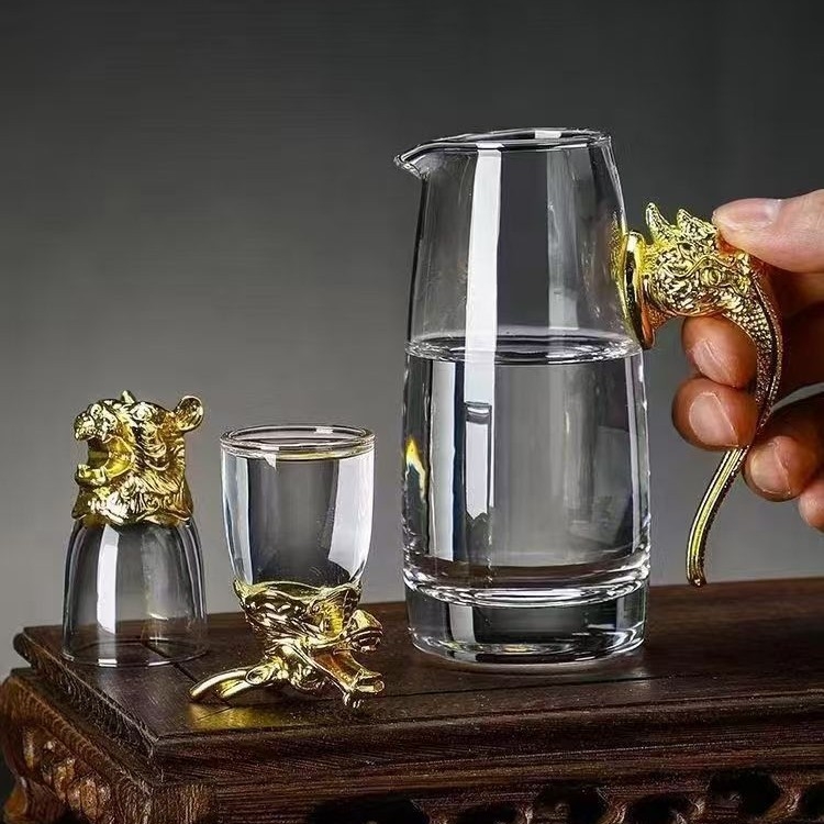 Zodijak tematski set za vino, čašica za gutljaj i dispenser pića, izrađen od cinkove legure, Novi kineski stil, mogućnost tiskanja logotipa, 1 set