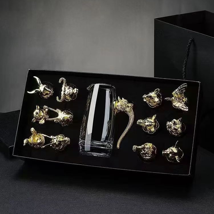Zodijak tematski set za vino, čašica za gutljaj i dispenser pića, izrađen od cinkove legure, Novi kineski stil, mogućnost tiskanja logotipa, 1 set