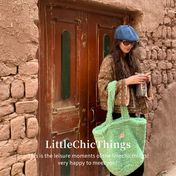 Tote bag унисекс стил, вълнена материя, вертикална квадратна форма, магнитно закопчаване, вътрешен джоб с цип